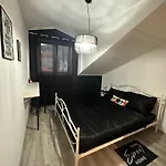 Zara Apartment